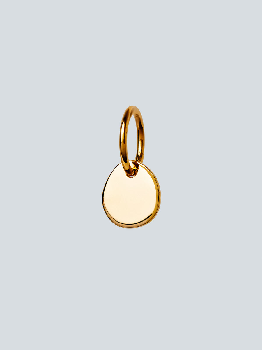 Oval shaped charm in 14K gold with hinged clicker charm holder