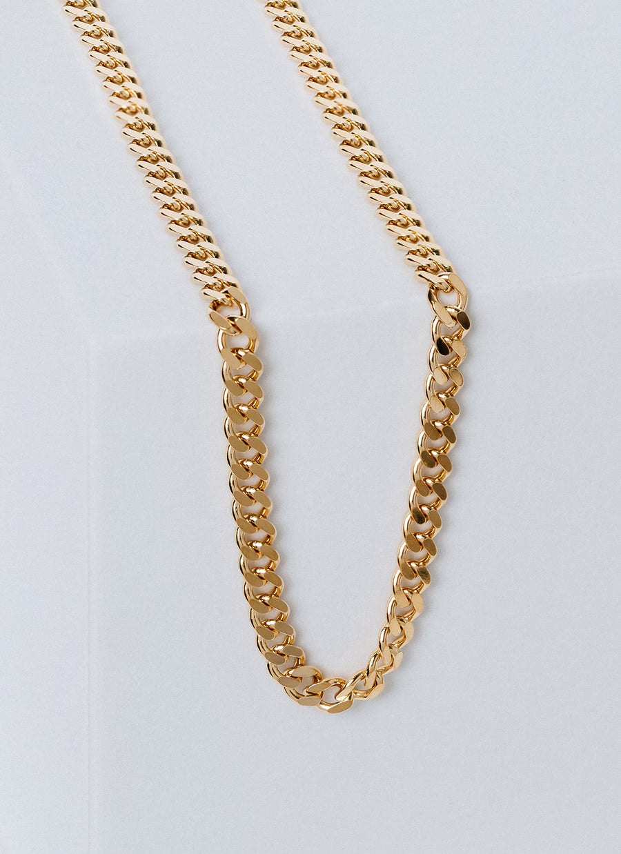 Everyday essential curb chain necklace from RIVA New York, the Bowery curb chain in gold vermeil