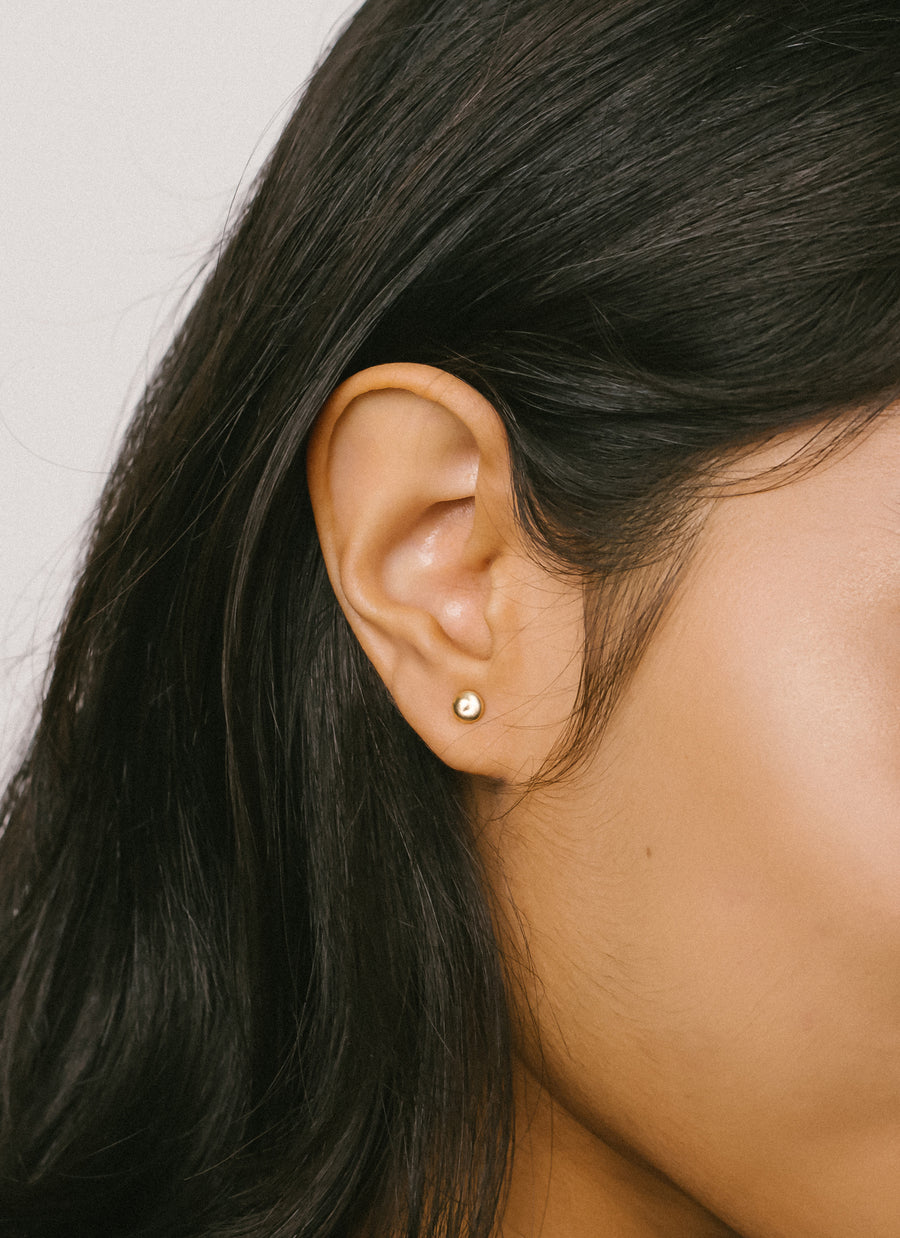 New earring style from RIVA New York: gold grain stud earrings made of Fairmined Ecological gold